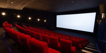 კინოთეატრებსა და თეატრებში მაყურებელთა რაოდენობა 50 პროცენტამდე გაიზრდება