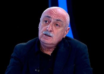 „მე რა პოზაში გადამიყვანია პაციენტი ერთი ადგილიდან მეორეში, იცი? ზოგჯერ ზურგზე მომიკიდებია, ზოგჯერ ხუთ კაცს აგვიყვანია უხერხული პოზით“ – ლადო კახაძე