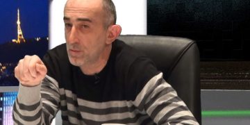 „უკრაინიდან , პოლონეთიდან საქართველოსკენ დაიძრნენ  მათი მხარდამჭერები. ყოფილი სამხედროები, პოლიციელები, მებრძოლები არეულობის მოსწყობად“ – ლაშა ამირეჯიბი