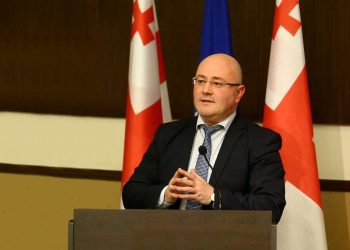 გერმანიაში საქართველოს ელჩს ლევან იზორიას საპატიო ლეგიონის ეროვნული ორდენის რაინდის წოდება მიენიჭა