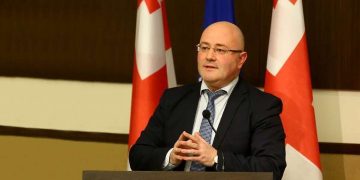 გერმანიაში საქართველოს ელჩს ლევან იზორიას საპატიო ლეგიონის ეროვნული ორდენის რაინდის წოდება მიენიჭა