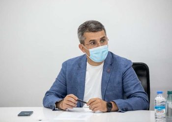 “არანაირი ვალდებულება არ გვაქვს, რომ კონსტიტუციური ცვლილებები მივიღოთ” – მდინარაძე