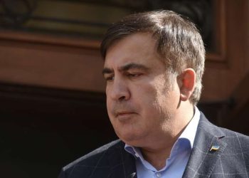 „ეს წარმოადგენს დამატებით რისკს მისი ჯანმრთელობისთვის“ – მიხეილ სააკაშვილს არც ე.წ პიჯაკების საქმის სასამართლო პროცესს დაასწრებენ