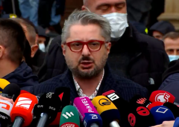 „მიხეილ სააკაშვილის შიმშილობის შეწყვეტა კიდევ უფრო კვალიფიციური პერსონალის პირობებში რომ არ მოხდეს, იგი გარდაიცვლება“ – ნიკა გვარამია