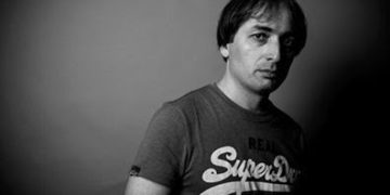 „ნაშიმშილარ კაცს ძალით მიათრევენ და ამას აყურებინებენ მთელ მსოფლიოს.. ტფუი“ – პაატა შამუგია