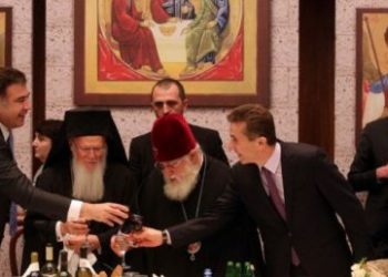 „მგონია, რომ პატრიარქს სააკაშვილის მიმართ ბევრად თბილი ემოციები აქვს, ვიდრე ივანიშვილის მიმართ“ – არჩილ გამზარდია