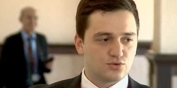 9 მილიონი ლარი, რაც წარმოადგენს ბრალდების საგანს, ემსახურებოდა პრეზიდენტის, მისი ოჯახის წევრების, სამეგობრო წრის და გარემოცვის კომფორტს – მიხეილ სააკაშვილის მიერ საბიუჯეტო თანხების გაფლანგვის საქმის პროკურორი