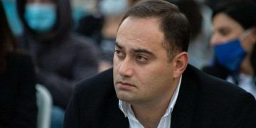 ზურაბ ქადაგიძე სახალხო დამცველზე: დღეს პოლიტიკურ ღონისძიებას უერთდება და ხვალ ალბათ ოფიციალურად გახდება „ნაცმოძრაობის“ ადვოკატი