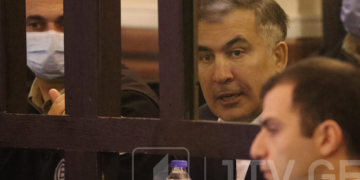 „შემეძლო უკრაინულად მელაპარაკა და თარჯიმანი უნდა მოგეყვანათ“ – სააკაშვილმა უკრაინელ ხალხს უკრაინულ ენაზე მიმართა