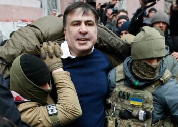 „უკრაინაში სააკაშვილი სახურავიდან სამარცხვინოდ ჩამოჰყავდა უკრაინის სპეცრაზმს, თმებში წვდნენ, თრევით შეიყვანეს“ – გურამ მაჭარაშვილი