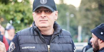 „წითელი ინტელიგეცია “ნიჭიერი ავაზაკები” და მოღალატეები იყვნენ, ხოლო სააკაშვილის “ბომონძღი” ასევე ავაზაკები და მოღალატეები, ოღონდ უნიჭოები და დებილები“ – სანდრო ბრეგაძე