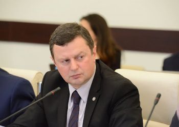 იმ ჰაერით სუნთქვაც არ სურს, რომელიც მის მსხვერპლთა აჩრდილებით, მათი გმინვითა და კვნესითაა გაჟღენთილი – დიმიტრი ლორთქიფანიძე სააკაშვილზე