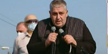 თორნიკე მოლაშვილი – დღევანდელ აქციაზე კიდევ ერთხელ შევახსენებთ საზოგადოებას, ვის ხელში ვიყავით, სად ვართ და თუ არ დავფიქრდებით ჩვენს საქციელზე, ხვალ სად შეიძლება, თავი ამოვყოთ