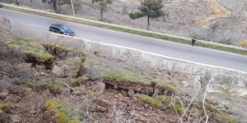 მთის ფერდობის ჩამოშლის გამო ბაგები-წყნეთის გზაზე საავტომობილო მოძრაობა დროებით შეიზღუდება