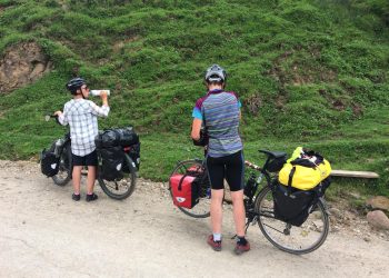 2019 წელთან შედარებით უცხოელი ვიზიტორების რაოდენობა 80%-ით შემცირდა