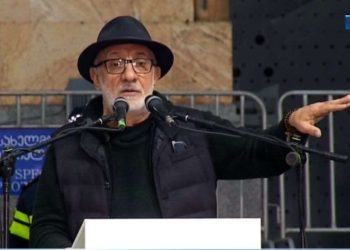 გოგა ხაინდრავა: კობა დავითაშვილს 7 ნოემბერს ღირსების ორდენი რომ გადაეცა, ე.ი. ყველა იმ ადამიანს გადაეცა, რომელიც იმ დღეს აქ იყო