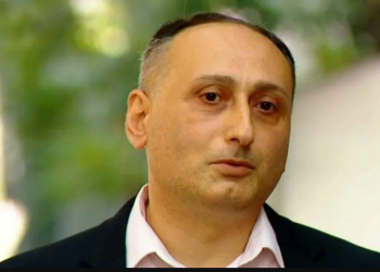 კლინიკების ასოციაციის ხელმძღვანელმა ჯანდაცვის სამინისტროს წინ შიმშილობა დაიწყო