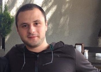 “არ შეიძლება ის, როგორც ექცევიან პრეზიდენტს” – ბათუმის მერიის თანამშრომელმა სამსახური დატოვა