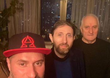 „დაძლიეთ შიში და სიტყვით მაინც ებრძოლეთ ბოროტებას! ხალხი თუ ვერ დაგიფასებთ, ზეცაში დაიუნჯებთ!“ – ზვიად ტომარაძე მორიგ აქციას აანონსებს