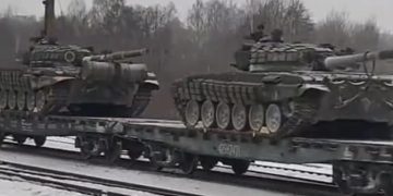 რუსული ჯავშანტექნიკის “უცნაური” ეშელონი უკრაინის საზღვრის მახლობლად – რამ გააოცა ექსპერტები?