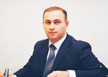 “შემოუსხედით სუფრას შადიმანები და ქართულ ჩოხებსა და ჩიხტიკოპებში გამოწყობილებმა დალიეთ პუტინის სადღეგრძელო” – გია ხუროშვილი გიგი კალანდაძის დაკავებაზე