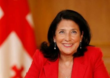 ვისთან ერთად გადაღებული ფოტო წაშალა პრეზიდენტმა სოციალური ქსელიდან?