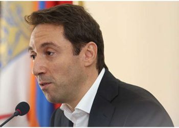 ერევნის მერი გადააყენეს, ის ძალაუფლების ბოროტად გამოყენებაზე საუბრობს