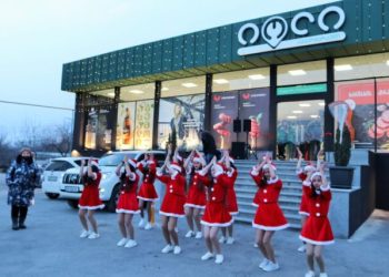 სუპერმარკეტების ქსელ “იოლი”-ს გახსნის ცერემონიაში მონაწილე ბავშვები უსაჩუქროდ დატოვეს?