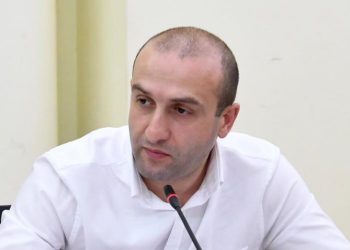 (ვიდეო) – “თუ გეშინია, რომ შენ არ გადმოგედოს და გჯერა, რომ აცრა დაგიცავს, შენ აიცერი, კაცო, იმას რას ერჩი?” – იაგო ხვიჩია