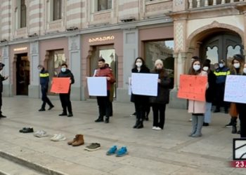 “ანა დოლიძე – ხალხისთვის” ტრანსპორტის განახლებული ტარიფებს აპროტესტებს