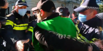 დაპირისპირება ქუთაისის საკრებულოსთან – დაკავებულია ერთი პირი