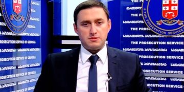 პროკურორი აცილებაზე – მხოლოდ ფაქტების კონსტატაციას ვახდენთ, მაგალითად, 350 000 ლარი სტილისტზე და მზარეულზე, 60 ათასი ლარი შვილების სწავლაზე და 720 ათასი ლარი ბოტოქსებზე დახარჯა სააკაშვილმა