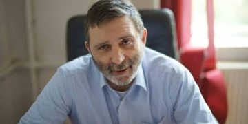 მათი კარიერის მწვერვალი უნდა იყოს უბნის სადარბაზოებში დავების წარმართვა – დავით დარჩიაშვილი სააკაშვილის საქმის პროკურორებზე