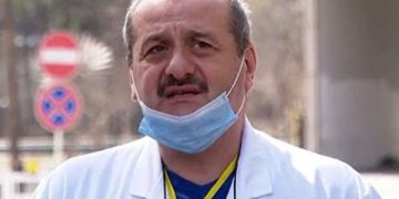 “შე­მიძ­ლია მთე­ლი პა­სუ­ხის­მგებ­ლო­ბით გან­ვა­ცხა­დო, რომ “ომიკ­რო­ნი“ სა­ქარ­თვე­ლო­ში მა­სობ­რი­ვად შე­მო­ვა“  – დევი ტაბიძე