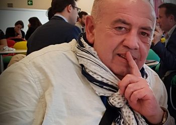 ერთ მხარეს ექვთიმე ყავს მეორე მხარეს- ალექსანდრე მაკედონელი და ორივე ერთმანეთს პუტინის აგენტებად მოიხსენიებს – გიორგი ფოფხაძე