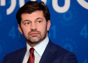 ავტობუსის მოცდის დრო შემცირდება, მიკროავტობუსები მთლიანად ჩანაცვლდება – კახა კალაძე