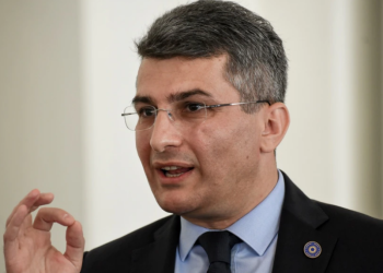 „ნაცმოძრაობაში“ განხეთქილება გახლეჩით დასრულდება – მამუკა მდინარაძე