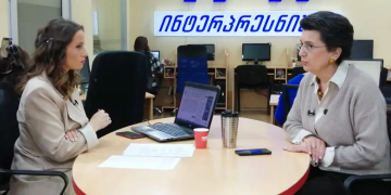 აბა, მე მკითხონ თუ მომწონს მათთან ერთად დგომა, მაგრამ ახლა ამის დრო არ არის, როდესაც ქვეყანა ივანიშვილის ბოსტნად არის გადაქცეული – ნინო ბურჯანაძე