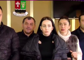 მორიგი დაპირისპირება ოზურგეთის საკრებულოში – ოპოზიციამ ფრაქცია “ქართული ოცნების” თავმჯდომარის გადაყენება მოითხოვა