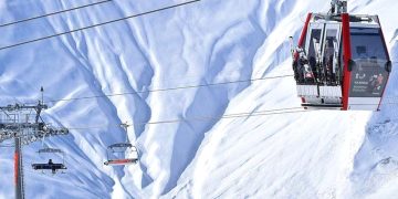 მესამე დღეა ყაზბეგიდან მირეკავენ ჩარჩენილი ტურისტები..მოიტა რაღაცა ქენით, განცხადება გააკეთეთ, პოსტი დადეთ, ვიდეო გვაჩვენეთ – ვატო ასათაშვილი