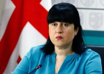 იყო თუ არა ტიკარაძის გადადგომამდე მთავრობის სხდომაზე დაპირისპირება და „ხელების ბრახუნი“ – რას იხსენებს თამარ გაბუნია