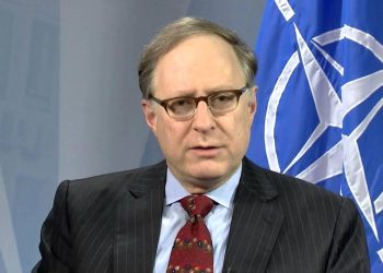 უკრაინის კრიზისთან დაკავშირებით აშშ-მა არც ერთი შესაძლებლობა არ უნდა გამორიცხოს, მათ შორის ძალის გამოყენებაც – ალექსანდრ ვერშბოუ