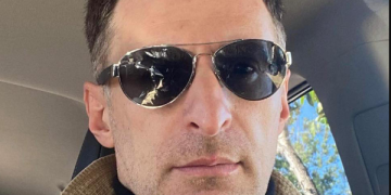 ქართულმა საზოგადოებამ აბსურდული შეხების წერტილი მოძებნა, რომელსაც ორივე მხარე თვითგანადგურებისაკენ მიჰყავს – ზურაბ გურული