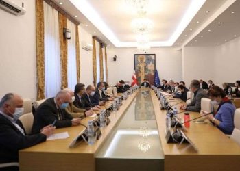 „ქართულმა ოცნებამ“ პარლამენტის ბიუროს სხდომაზე უკრაინის მხარდამჭერი რეზოლუცია დააინიცირა