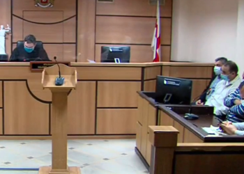 არასრულწლოვნის ცემის საქმეზე დაკავებულ პოლიციელებს პატიმრობა შეეფარდათ