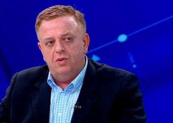 რის გამო, არ მოსწონს და არ ეთანხმება ოპოზიცია რეზოლუციას? რომ პირდაპირ ომს არ ვუცხადებთ რუსეთს, არ მოვითხოვთ პუტინის დაპატიმრებას, უფრო მეტიც ,არ ვაგზავნით შეიარაღებას და ჯარს უკრაინაში ?!”-ნიკოლეიშვილი