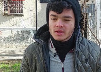 “შოკში ვიყავი, ვკიოდი, ვწიოდი, ამ ადამიანს ყველა უნდა იცნობდეთ” – ვინ არის 18 წლის ბიჭი, რომელმაც ნაპოვნი 6000 ლარი პატრონს დაუბრუნა