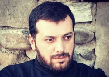 “ვისაც ეს მთავრობა მოგწონთ, უკეთესი არ გეღირსოთ… რაში ეტყობა ჩვენს ქვეყანას, სათავეში რომ ოლიგარქი ყავს?!” – პეტრე კოლხი