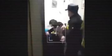 თბილისში პოლიციელმა ყრუ-მუნჯი ახალგაზრდა სცემა