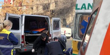 მეტროსადგურ “300 არაგველთან” მამაკაცი მოულოდნელად წაიქცა და გარდაიცვალა